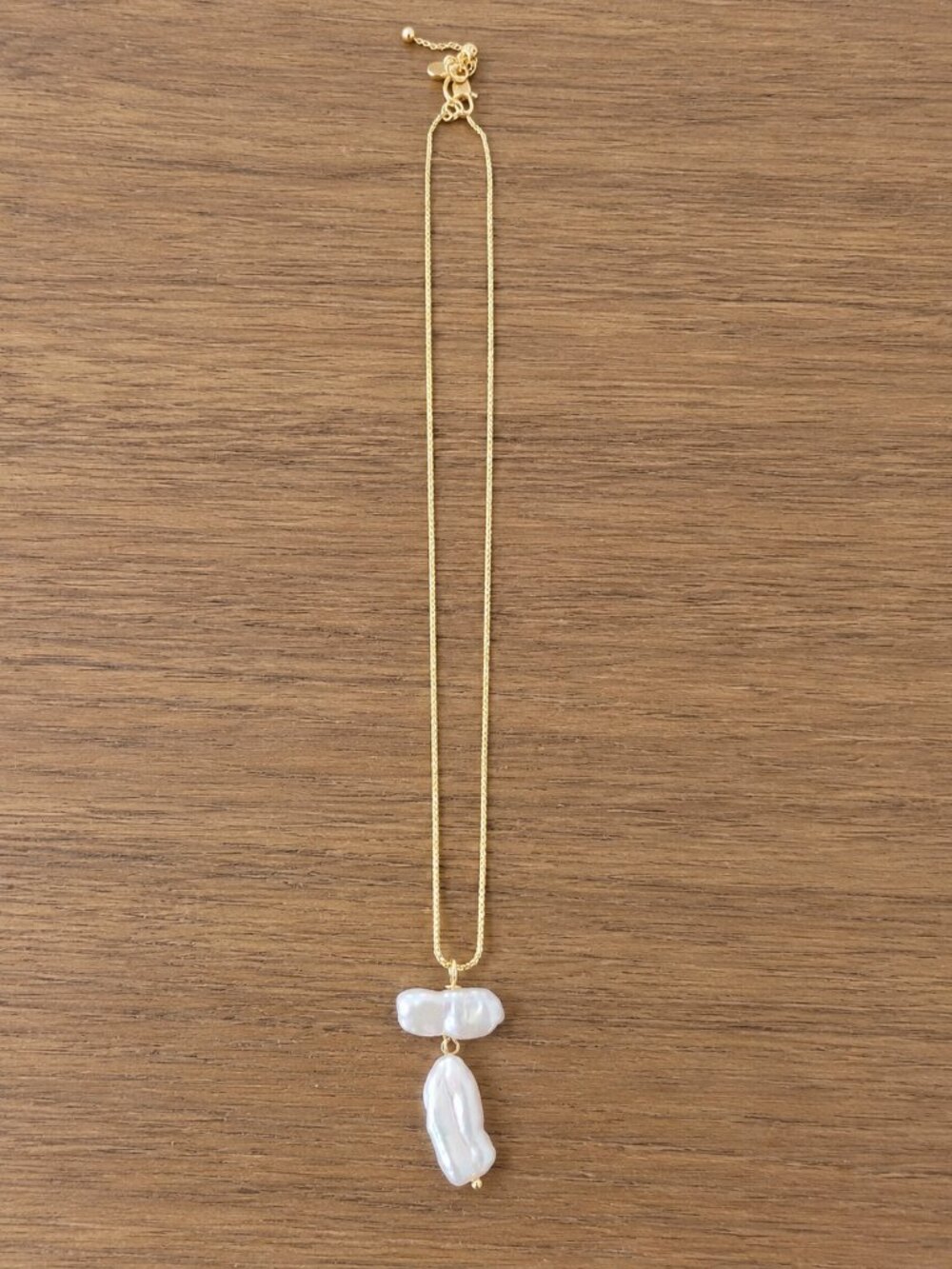 Banana Republic 22” Gold-Tone Baroque Pearl-Look Pendant Necklace- NWOT